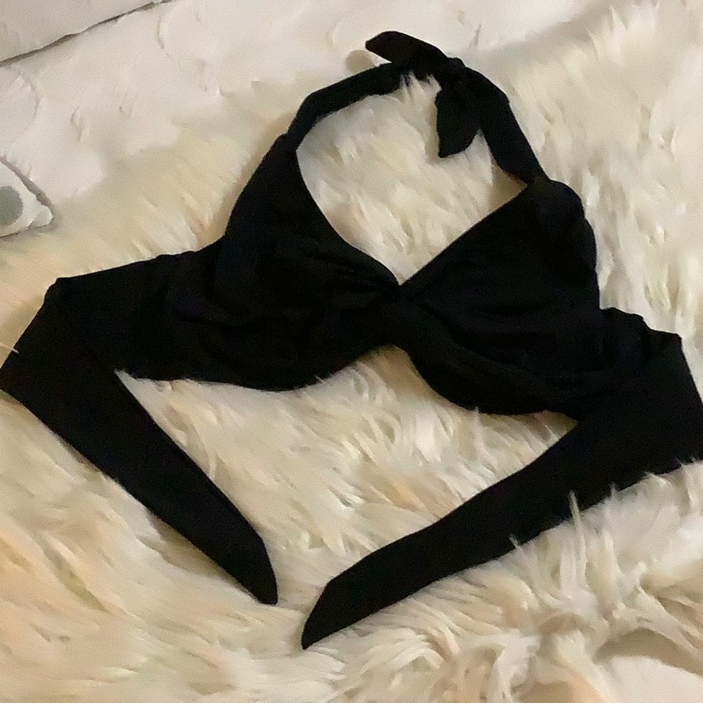 La Blanca Classic Black Halter Bikini Top